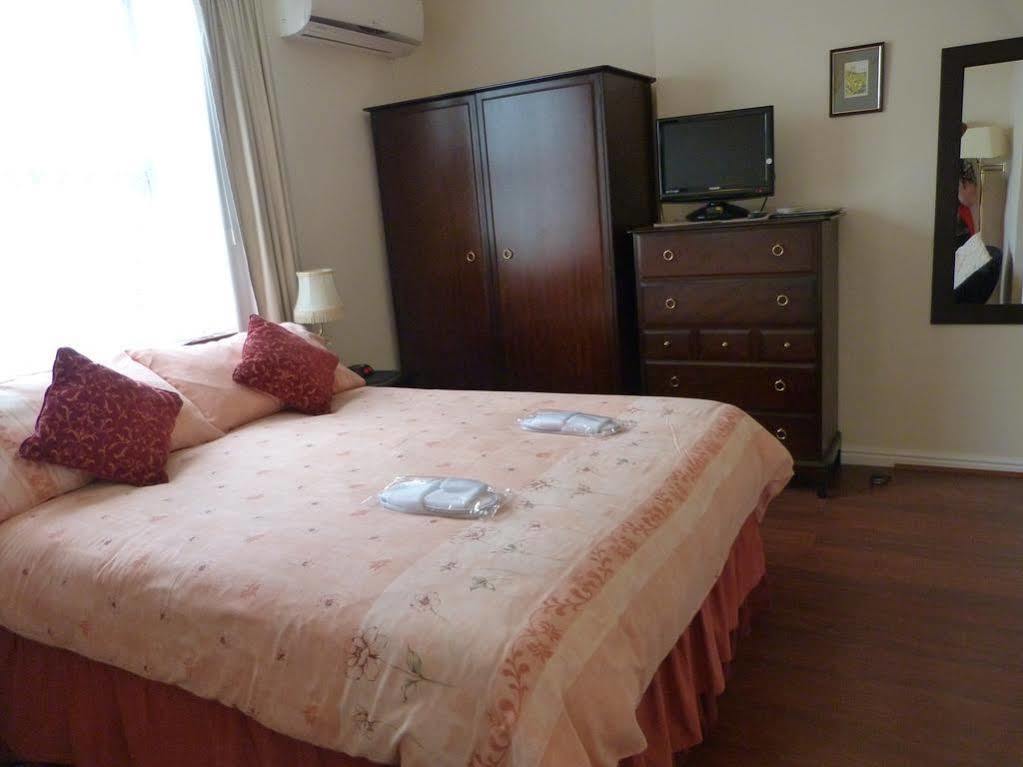 Oaklands House - Adults Only Hotell Brading Exteriör bild
